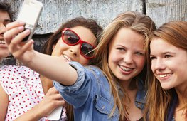 meiden selfie